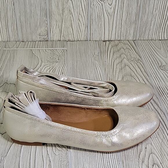 BC Have A Heart Metallic Ankle Strap Ballet Flats Womens Size 6.5 NEW - Picture 2 of 10